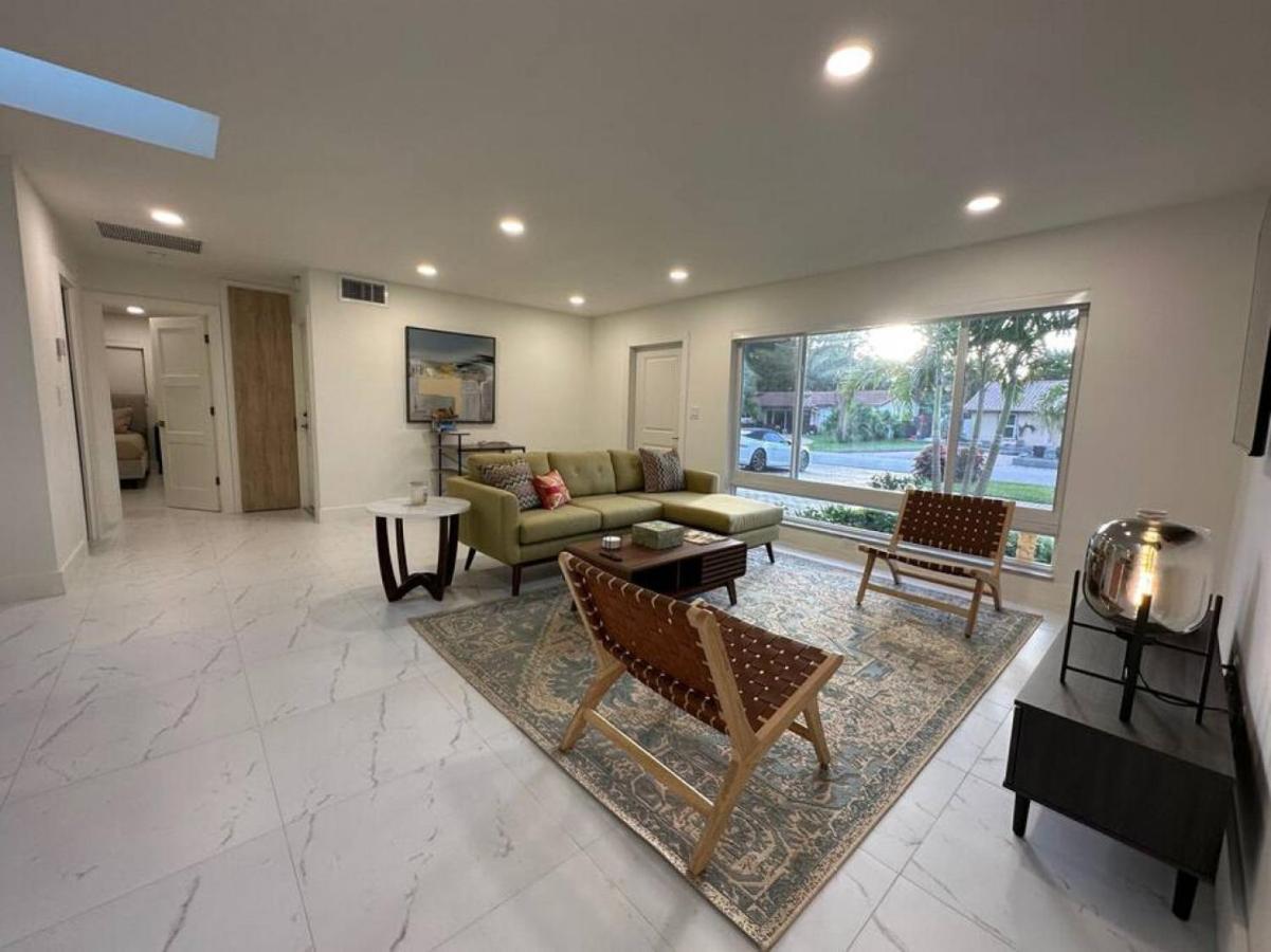 The Sun House - 3 Bed, 2 Bath, Private Pool, Fire Pit, Huge Backyard Villa Fort Lauderdale Kültér fotó