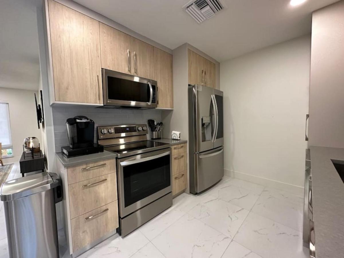 The Sun House - 3 Bed, 2 Bath, Private Pool, Fire Pit, Huge Backyard Villa Fort Lauderdale Kültér fotó