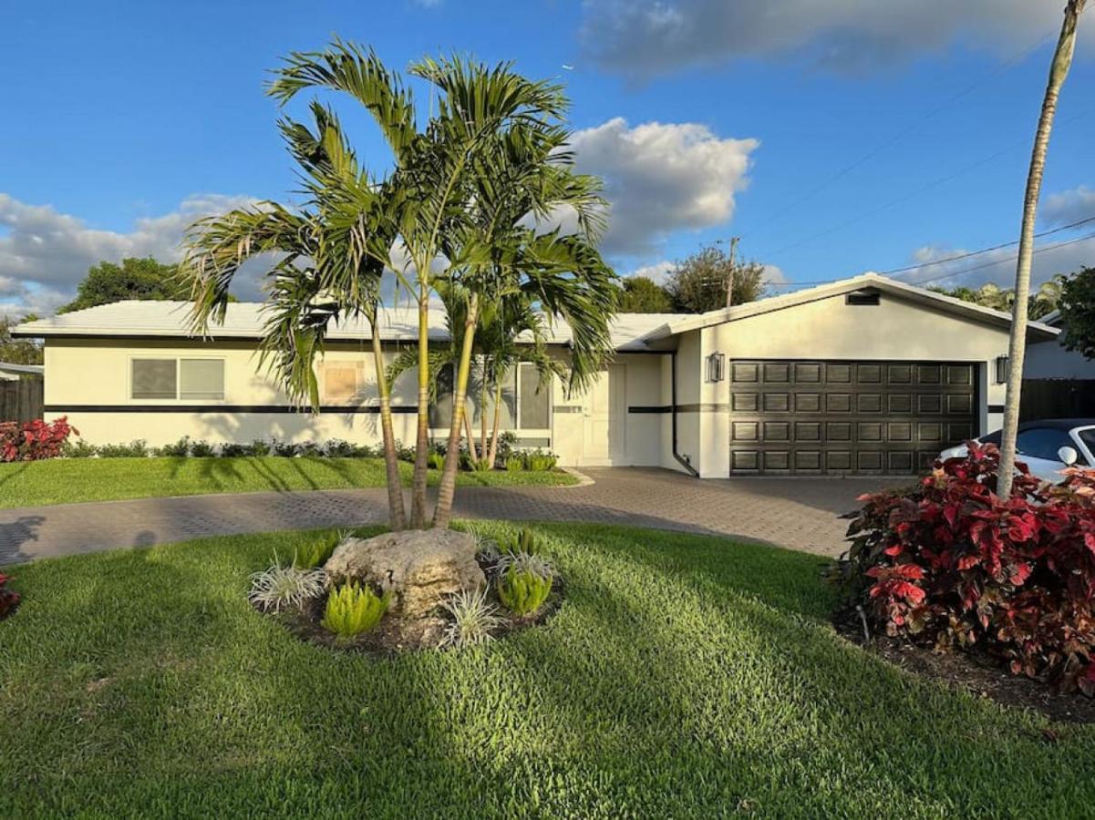 The Sun House - 3 Bed, 2 Bath, Private Pool, Fire Pit, Huge Backyard Villa Fort Lauderdale Kültér fotó