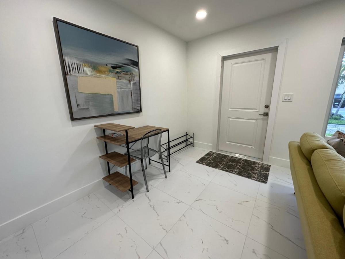 The Sun House - 3 Bed, 2 Bath, Private Pool, Fire Pit, Huge Backyard Villa Fort Lauderdale Kültér fotó